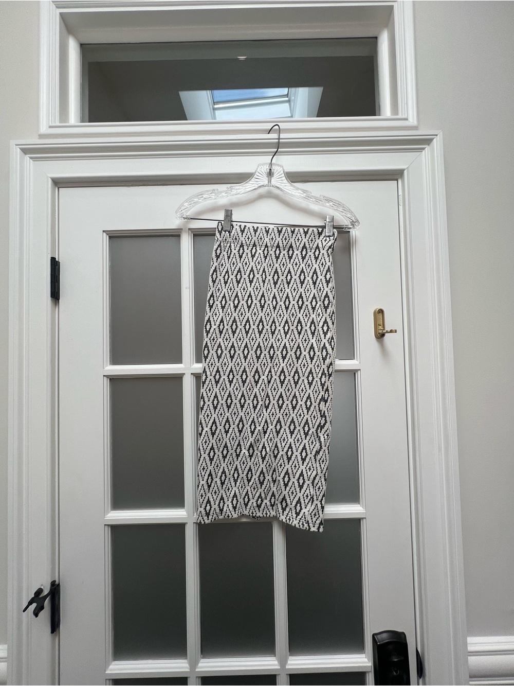 Bethany Mota Black and White Diamond-Print Pencil Skirt